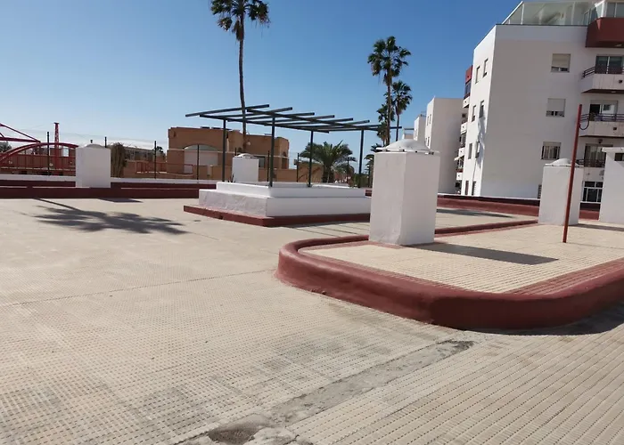 Piso Familiar De 3hab Con Piscina En