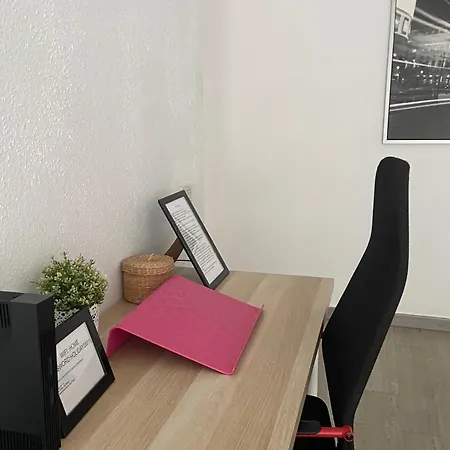 Piso Familiar De 3hab Con Piscina En