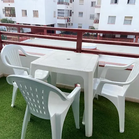 Piso Familiar De 3hab Con Piscina En Apartamento