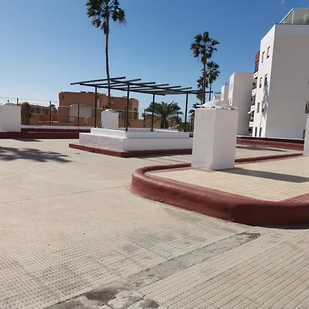 Piso Familiar De 3hab Con Piscina En