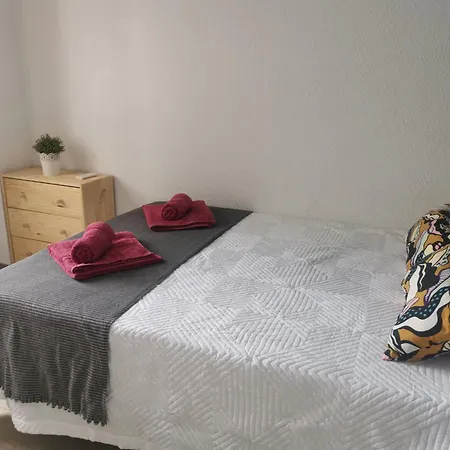 Piso Familiar De 3hab Con Piscina En Apartamento *