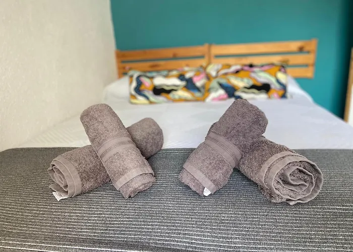 Piso Familiar De 3hab Con Piscina En